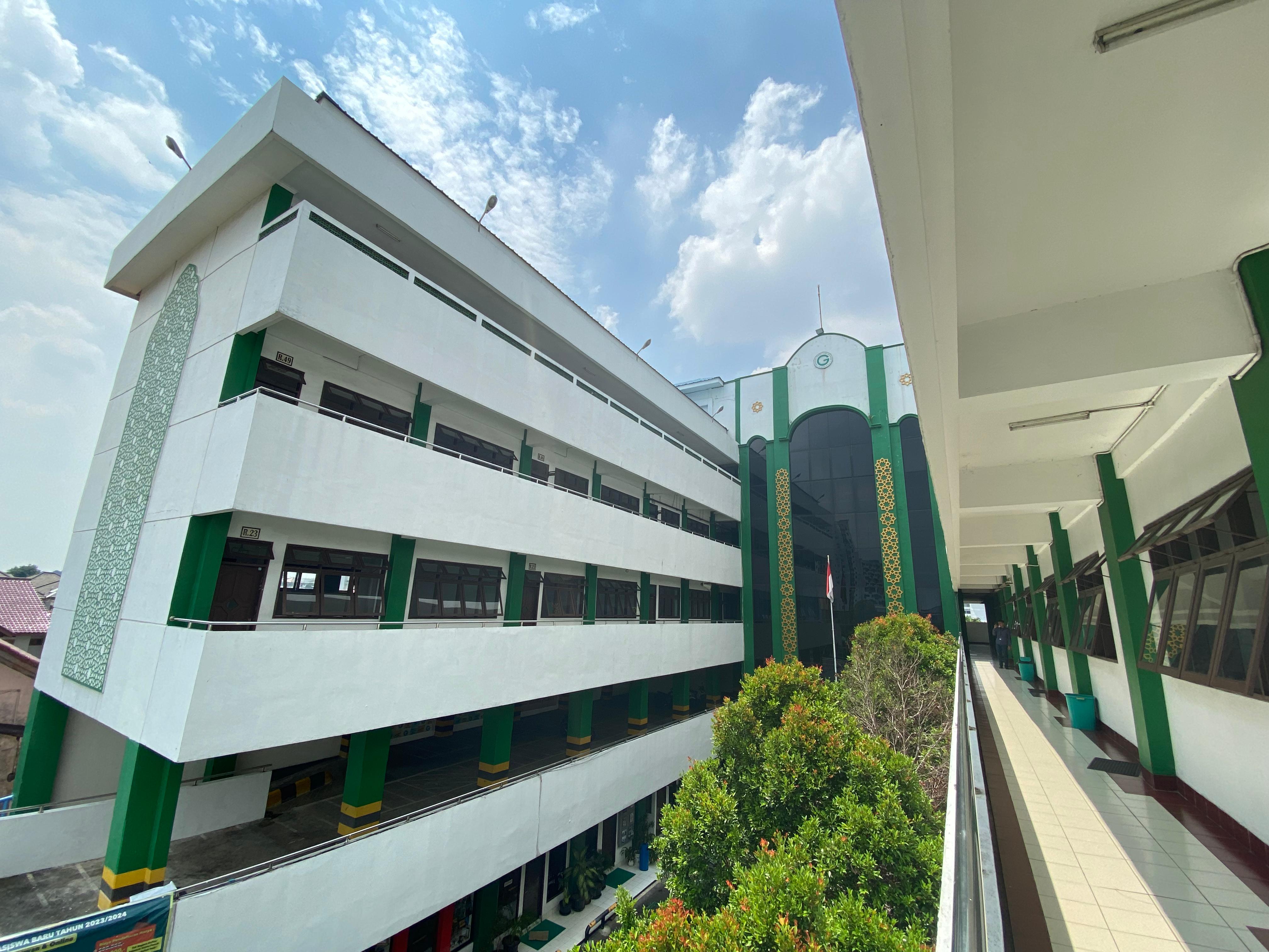 jurusan UNIVERSITAS GRAHA GANESHA kelas karyawan